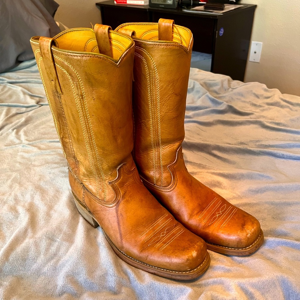Dingo Cowboy Boots - 10.5